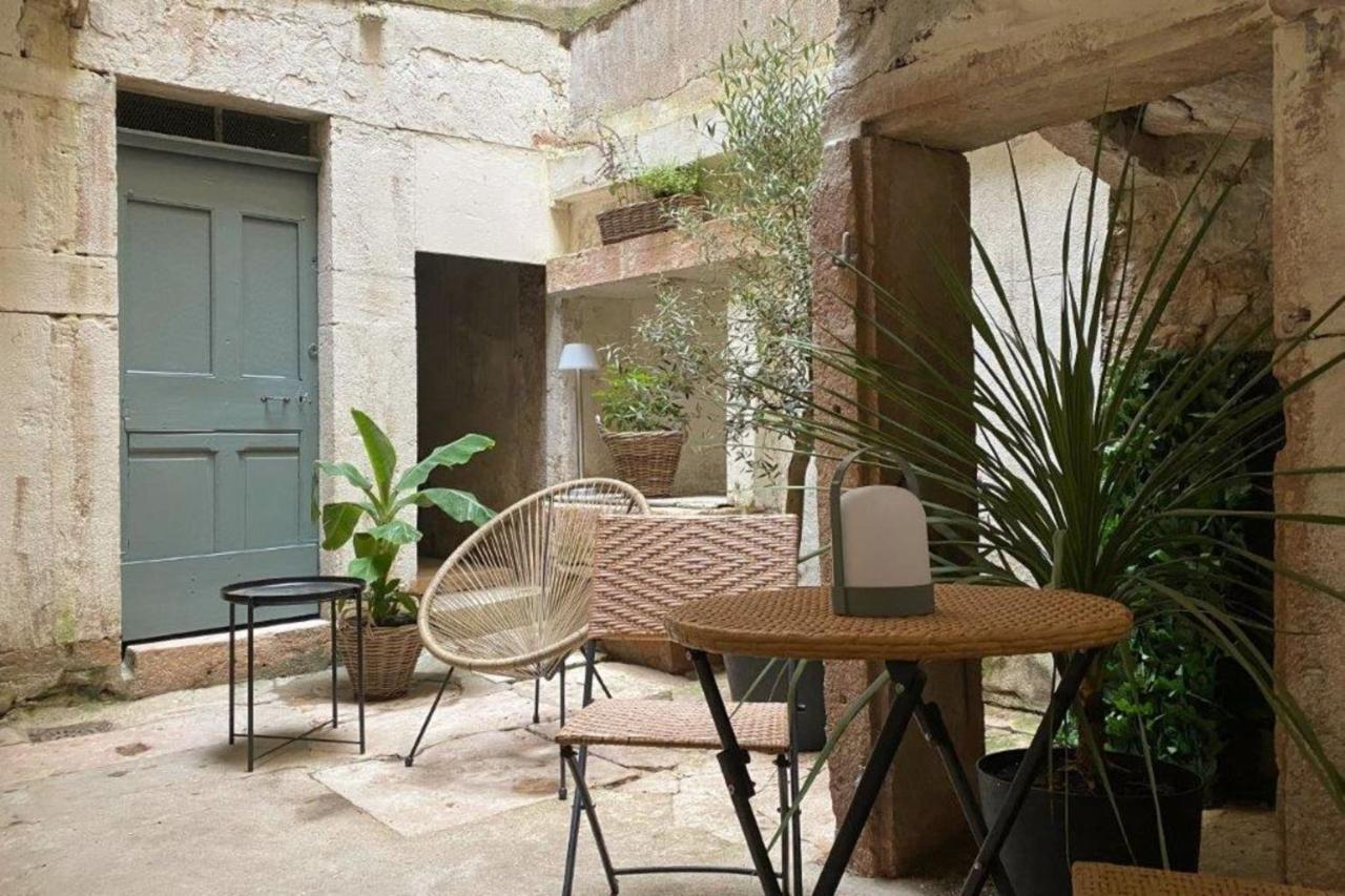 Ferienwohnung Les Fresques De Leon Tournus Exterior foto